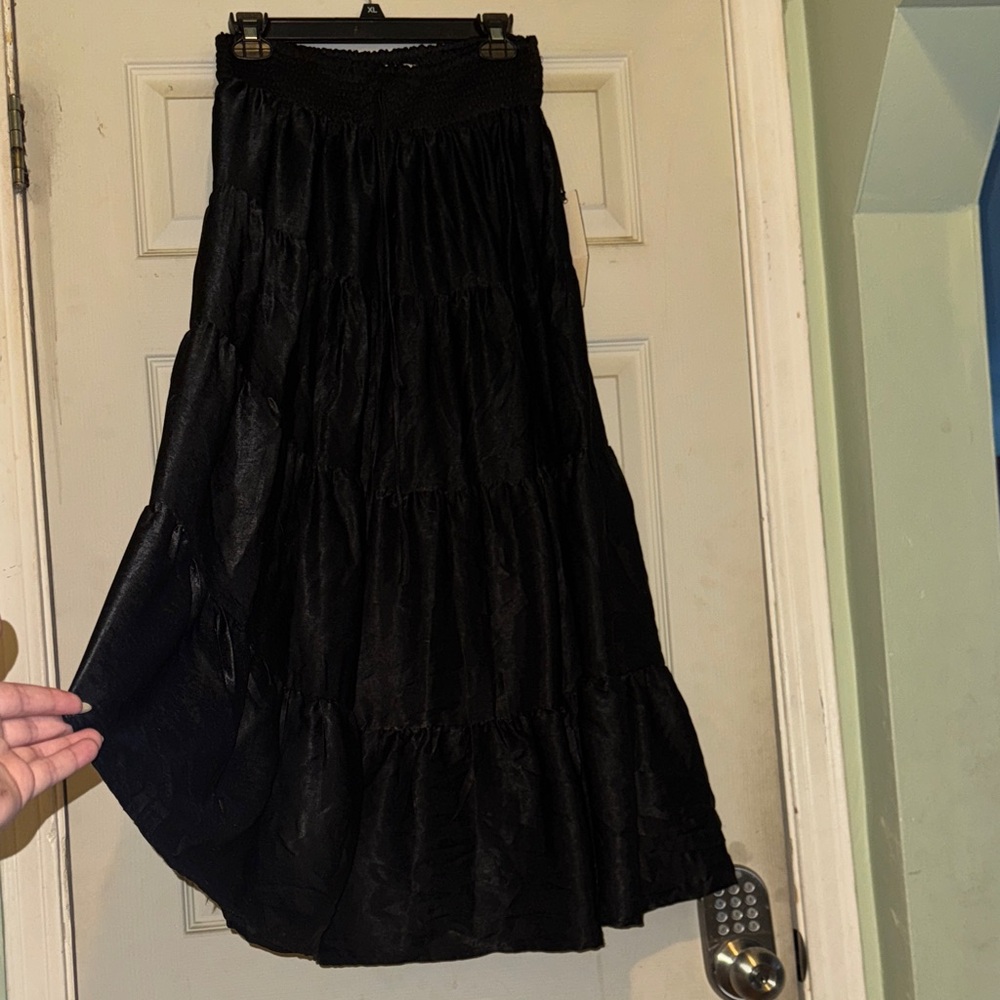 Elegant Black Tiered Maxi Skirt